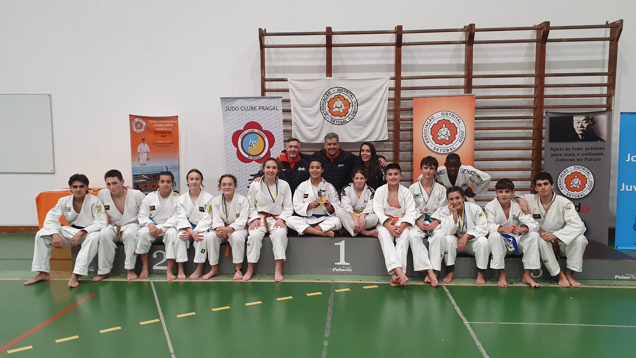4 Judo em várias “frentes” arrecada 12 medalhas para Aveiro